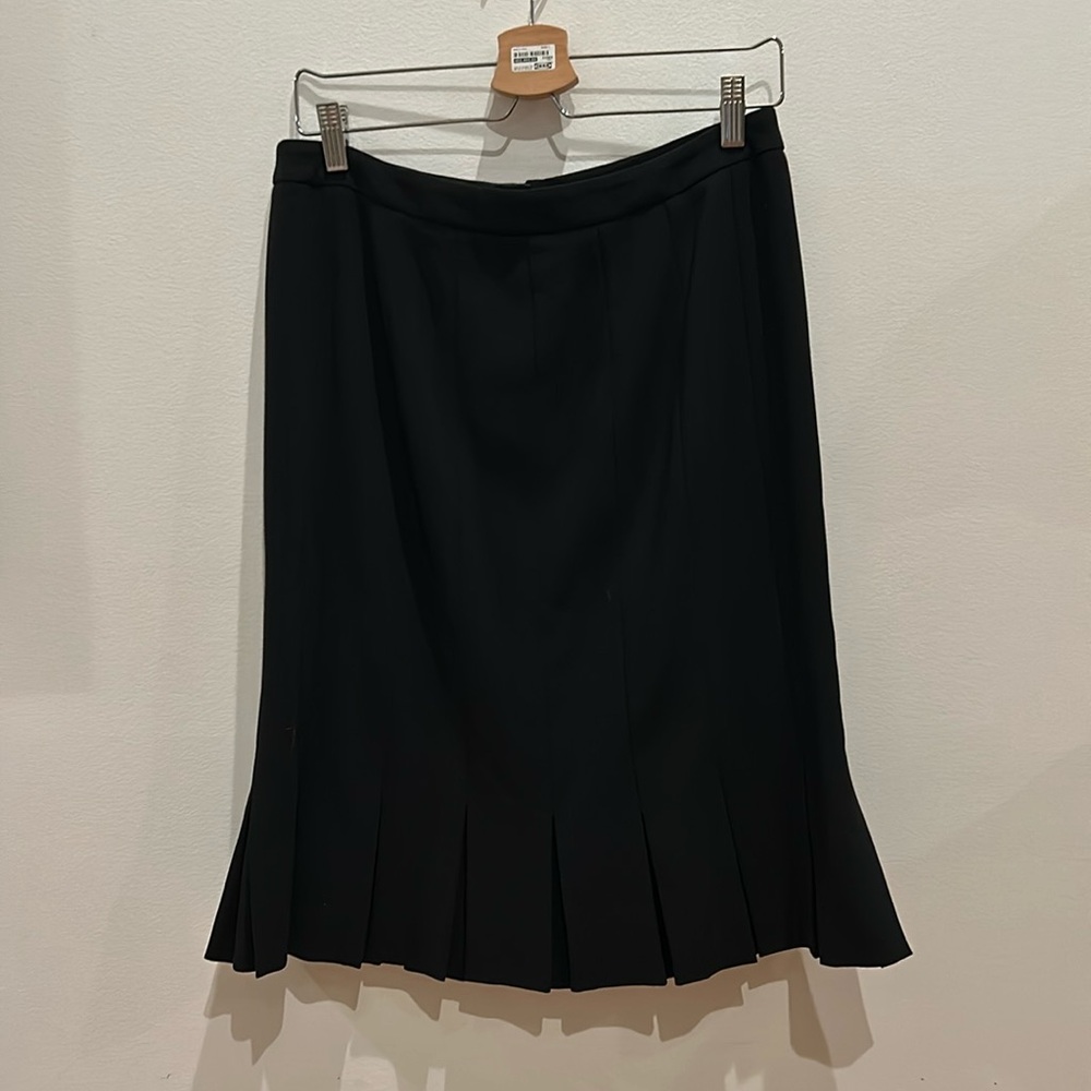 Excellent condition Giorgio Armani skirt